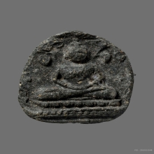 พระกรุวัดท้ายตลาด พิมพ์สมาธิข้างปรกโพธิ์  กรุงเทพฯ