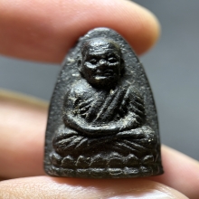 หลวงปู่ทวด วัดช้างให้ ปี2524 เนื้อว่าน พิมพ์กลาง