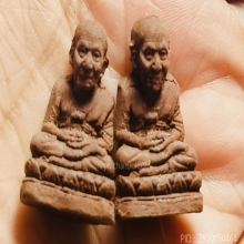 2องค์ หลวงปู่ทวดเนื้อว่านสบู่เลือด เครื่องบินตกเสิ่นเจิ้น
