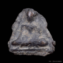 พระนางกำแพง เนื้อตะกั่วสนิมแดง กรุวัดบรมธาตุ จ.กำแพงเพชร