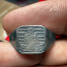 แหวนเงินลายธงชาติหลวงพ่อเดิม วัดหนองโพ พ.ศ.๒๔๘๒-๒๔๘๕