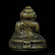 พระกริ่งเก่า มีบัวหลัง เนื้อทองผสมออกเป็นสำริดแก่เงิน 