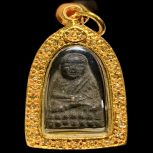 หลวงปู่ทวดเนื้อว่าน รุ่นเครื่องบินตก อิคคิวซัง ปี2539