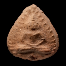 พระเนื้อดิน กรุวัดลิงขบ 