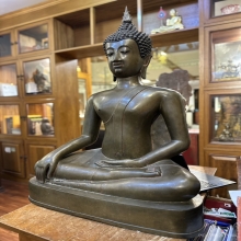 พระบูชาศิลปสมัยเชียงแสน สิงห์สาม ปางมารวิชัย หน้าตัก 26 นิ้ว