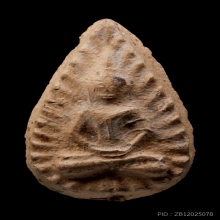 พระเนื้อดิน กรุวัดลิงขบ สวยเดิม