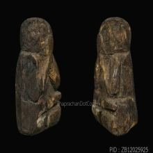 พระปิดตาไม้โพธิ์แกะหลวงปู่บุญ วัดกลางบางแก้ว