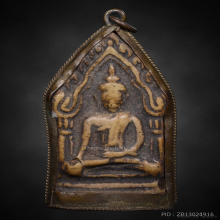 พระขุนแผนหลวงพ่อกวยหลังกุมารทองเนื้อผงน้ำมันยุคต้น