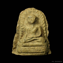 พระรอดแสงตา กรุวัดมหาวัน จ.ลำพูน เนื้อดินสีพิกุล ปี2470