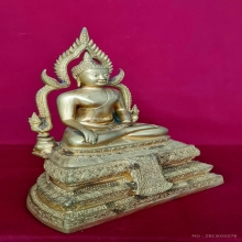 พระบูชาหลวงพ่อเพชร วัดท่าหลวง ขนาด 5 นิ้ว ปี2524 