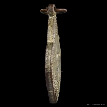 เหรียญรุ่นแรกหลวงปู่มั่น-เสาร์ พิมพ์ยันต์แปด กะไหล่เงิน