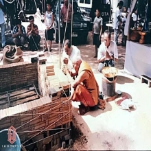 ลูกอมปัฐวีธาตุแบบสี่เหลี่ยม หลวงปู่หงษ์ พรหมปัญโญ ปี2541