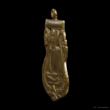 เหรียญรุ่นแรกอาจารย์สิงห์ วัดป่าสาละวัน เนื้อทองคำ ปี 2477