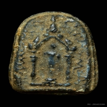 พระปิลันธ์ซุ้มประตู