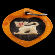 สิงห์สาริกาหลวงพ่อหอม วัดชากหมาก เลี่ยมเดิมจากวัด สภาพสวยมาก