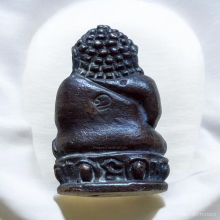 พระกริ่งล้มลุก หลวงพ่อเกษม เขมโก ปี 37 พิมพ์เล็ก เนื้อนวะ