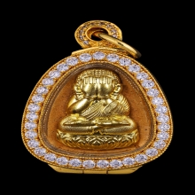 พระปิดตายอดเศรษฐีจิ๋ว หลวงปู่ศิลา มหามวลสารหน้ากากทองคำ ปี68