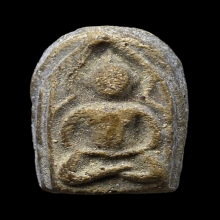 พระพิมพ์สมาธิเพชร ซุ้มแหลมเล็ก หลวงปู่บุญ วัดกลางบางแก้ว 