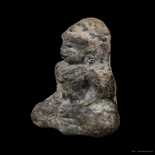 พระร่วงนั่ง กรุโนนสูง เนื้อตะกั่วสนิมแดง จ.นครราชสีมา