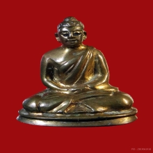 พระชัยวัฒน์ผมหวี วัดมงกุฏ พิมพ์ใหญ่