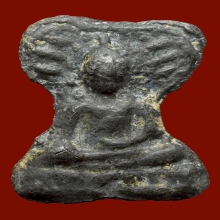 พระมเหศวร พิมพ์เล็ก แขนม้วน(นิยม)เนื้อชินเงิน จ.สุพรรณบุรี