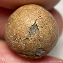 ลูกอมเนื้อดินเผา หลวงพ่อโหน่ง วัดคลองมะดัน