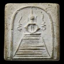 LUANG-PU-POO OF INN TEMPLE , SAE-YIT BENT ARMS MOLD