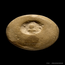 พระโพธิสัตว์อวโลกีเตศวร เนื้อดินดิบ กรุเขาสาย จ.ตรัง