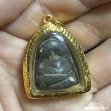 พระปิดตาโต๊ะกังหลวงพ่อทา วัดพะเนียงแตก