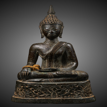 พระบูชาเชียงแสนสิงห์สาม ฐานฉลุลายดอกไม้ เขียวๆครับ สวยแชมป์