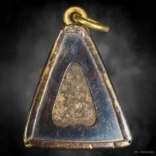 พระนางพญา  พิมพ์สังฆาฏิ