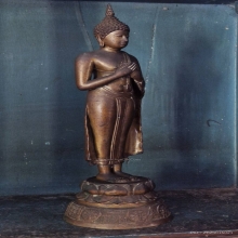 พระบูชา สูง 15 นิ้ว ดินไทย หลวงพ่อแพ วัดพิกุลทอง สิงห์บุรี