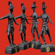 รูปหล่อขนาดบูชา พระบรมรูป สมเด็จพระเจ้าตากสินมหาราช ปี 2518 