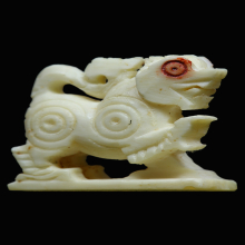 สิงห์ยกขาหลวงพ่อหอมวัดชากหมาก