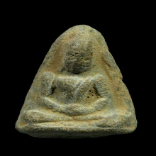 พระเชตุพนหน้าโหนก เนื้อดิน