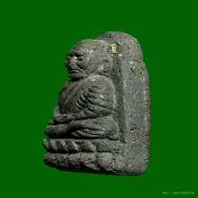 หลวงปู่ทวด เนื้อว่าน พิมพ์กลางหลังอูมนิยม วัดช้างให้ ปี2524 