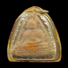 พระท่ามะปรางเนื้อดินเลี่ยมกรอบเก่า