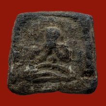 พระปิดตา เนื้อผงคลุกรัก