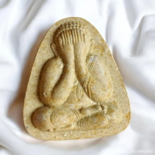 พระปิดตารุ่นปลอดหนี้ หลวงพ่อคูณ วัดบ้านไร่ ปี 37