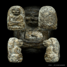 หลวงปู่ทวด วัดช้างไห้ รุ่นแรก ปี 2497 พิมพ์พระรอด