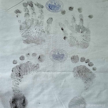 ผ้ายันต์ลายมือเท้า พ่อคลิ้ง 30 *45 ซ.ม.ยุคแรก+ปั๊มตราวัด