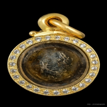 “สุดยอดสีผึ้งมหาเสน่ห์ตัวจริง“หลวงพ่อทาบ กระบกขึ้นผึ้ง