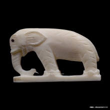 ช้างงาแกะวัดโพธิสัมพันธ์ ปลุกเสกโดยหลวงปู่ทิม วัดละหารไร่