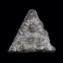 พระพิจิตรข้างเม็ด กรุเขาพนมเพลิง จ.สุโขทัย เนื้อชินเงิน