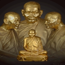 พระบูชาหลวงปู่แหวน สุจิณโณ ปี 2523 ขนาด 9 นิ้ว 