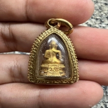 รูปหล่อเนื้อทองคำหลวงพ่อวัดไร่ขิง