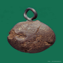 ลูกอมหลวงพ่อไล้ วัดเขายี่สาร จ.สมุทรสงคราม