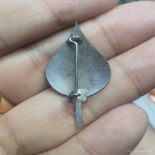 เข็มกลัดพัดยศ หลวงพ่อแช่ม ปี 2512 เนื้อเงินลงยา