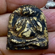 พระปิดตาเนื้อผงลงรักปิดทอง สวยเก่าสมบูรณ์หายาก