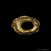 ตะกรุดสาริกาเนื้อตะกั่ว ถักเชือกลงรักทาทอง